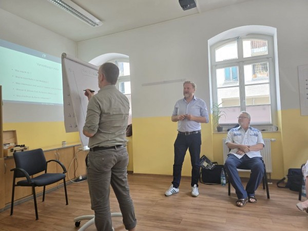 2025-06-23_11-LMF_Workshop-Sascha-Lippe_Konflikte-durch-KI_Bild-Christine-Klauder-16-_klein